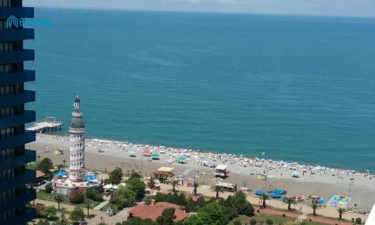 Real Palace Batumi Bagian luar foto